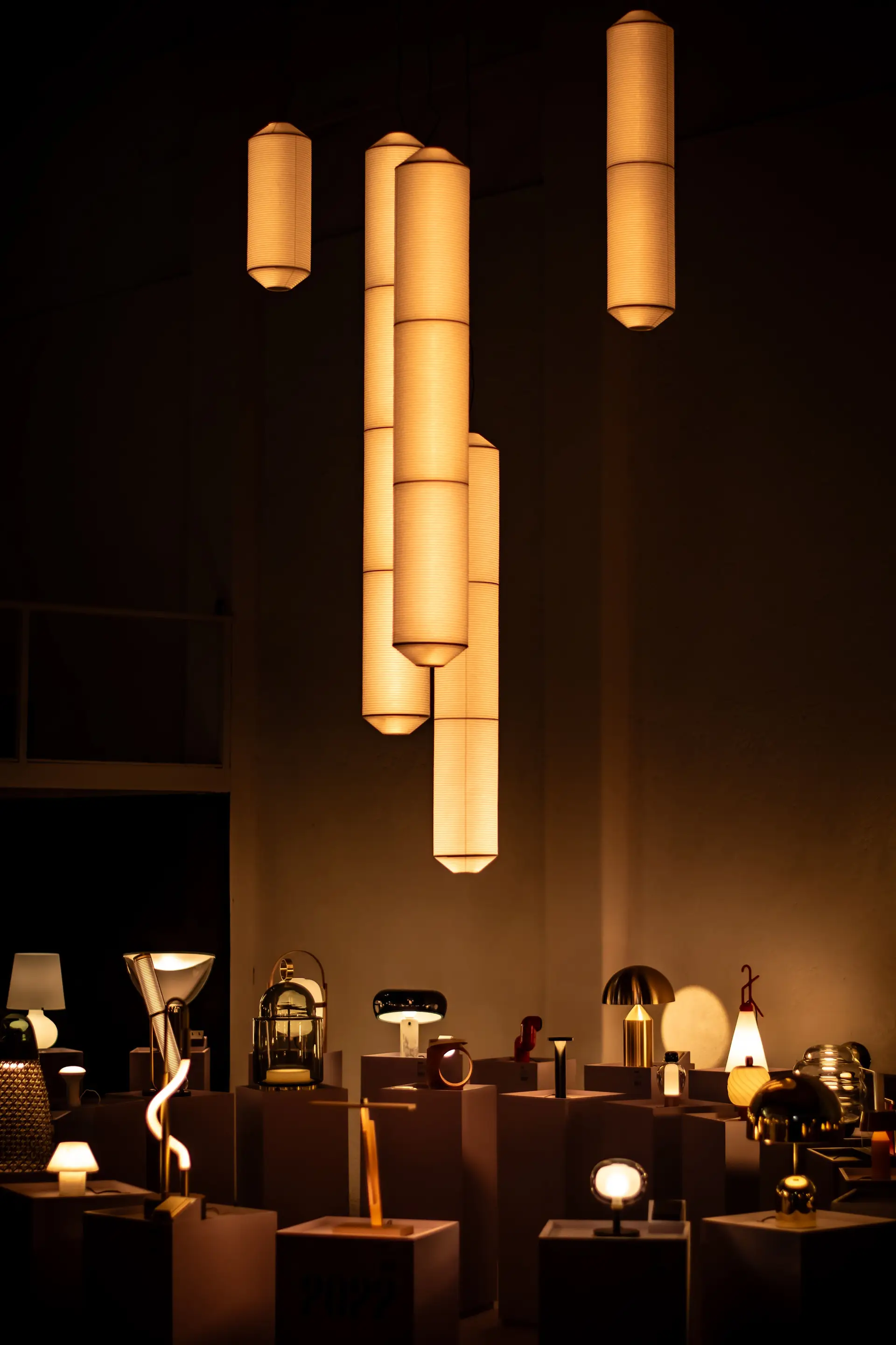 Commercial showroom lighting